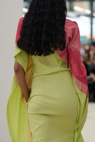 Look 102